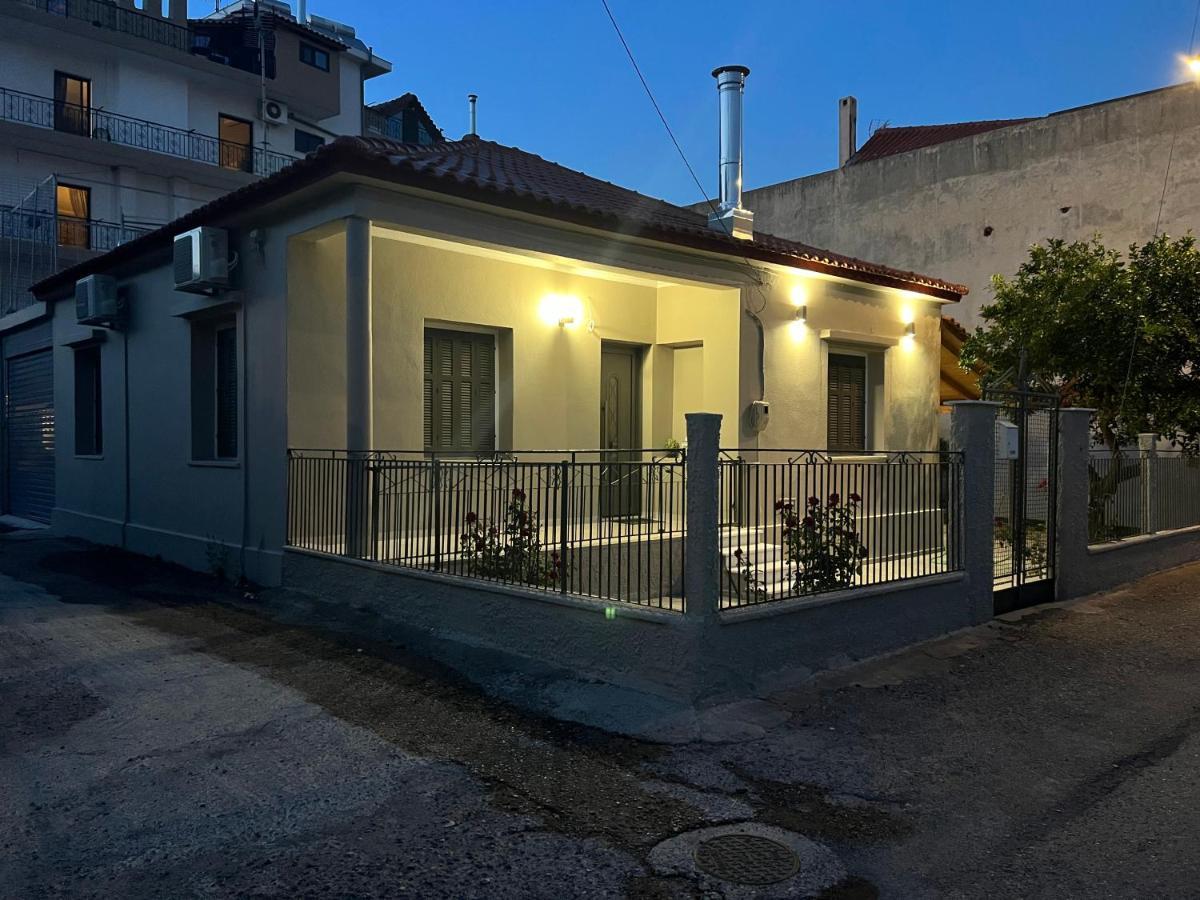 Όμορφη Μονοκατοικία Με 2 Υπνοδωμάτια Και Τζάκι Návpaktos Eksteriør bilde